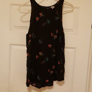 Flower print sleeveless blouse
